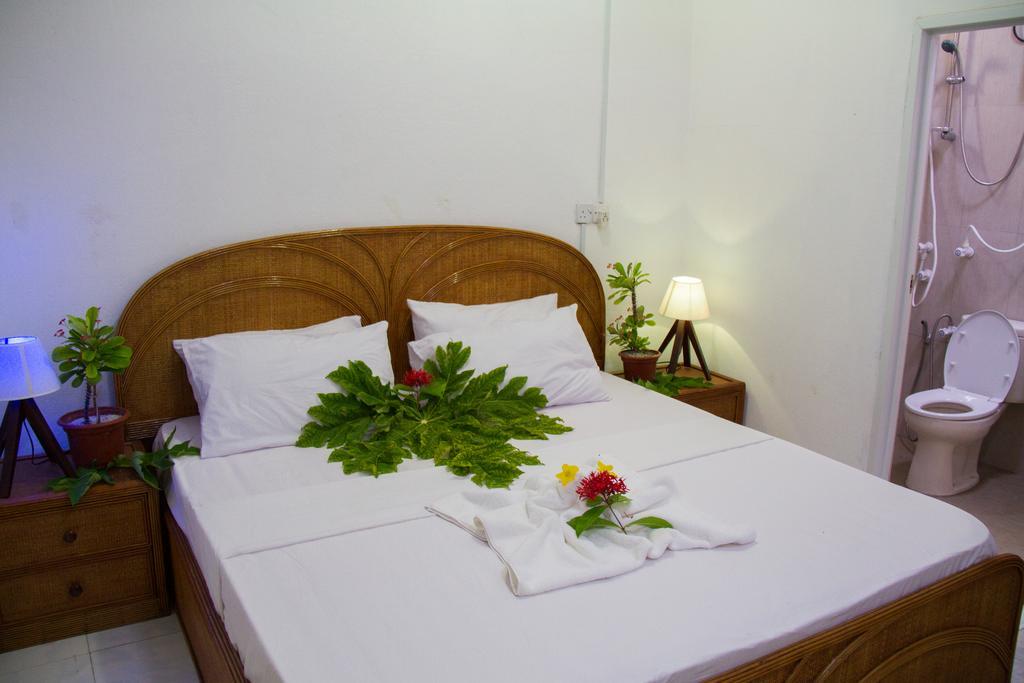 Alvi Star Inn Thulhaadhoo Room photo