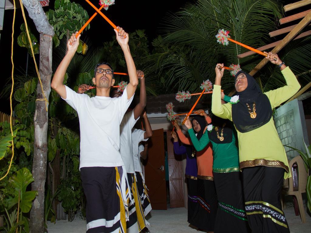 Alvi Star Inn Thulhaadhoo Exterior photo