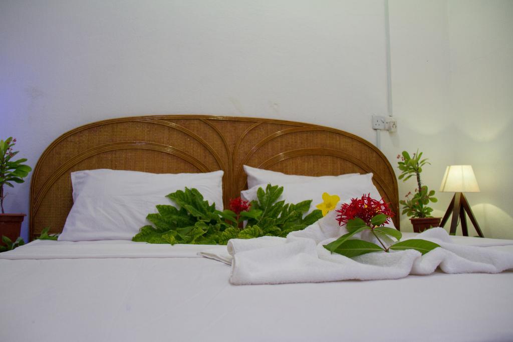 Alvi Star Inn Thulhaadhoo Room photo