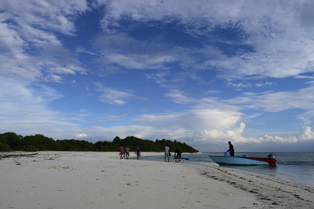 Alvi Star Inn Thulhaadhoo Exterior photo