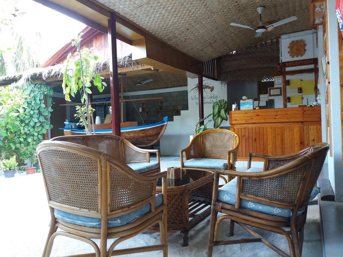 Alvi Star Inn Thulhaadhoo Exterior photo