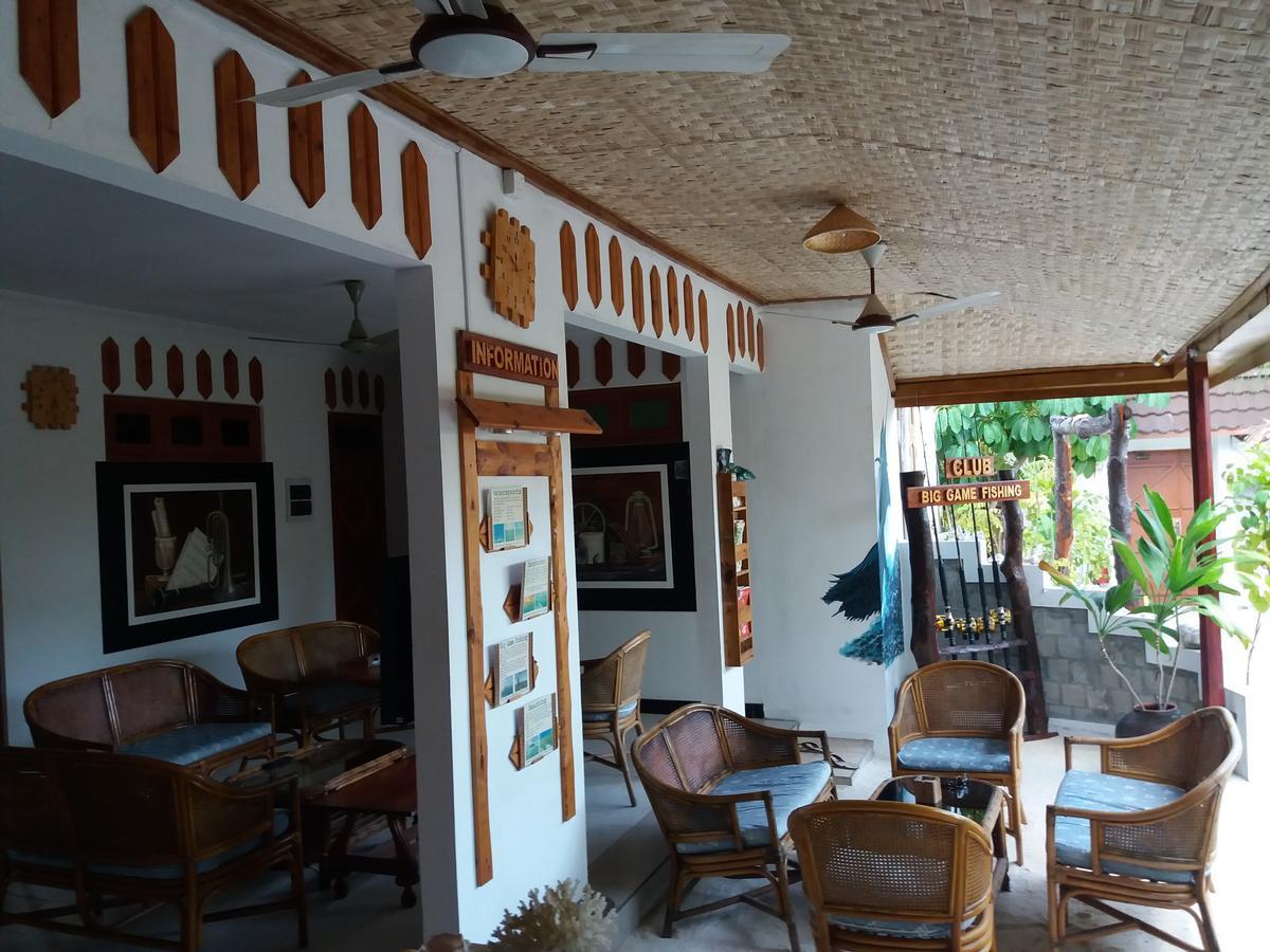 Alvi Star Inn Thulhaadhoo Exterior photo
